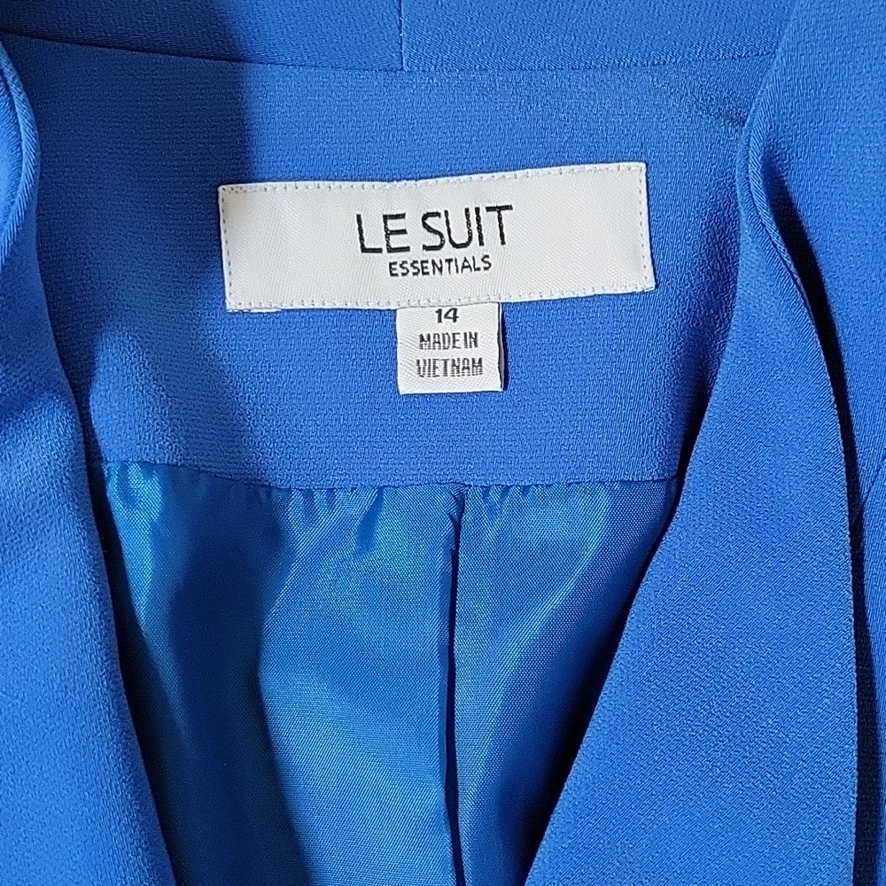 π Dark Blue Blazer π - Picture 6 of 12